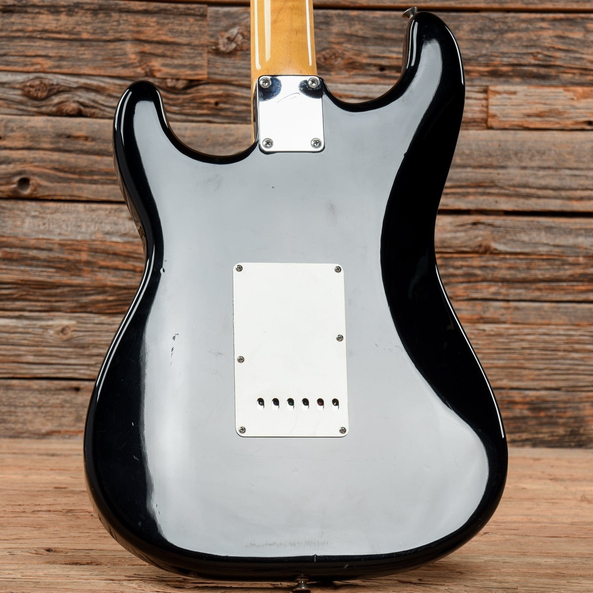 Fender Stratocaster ST-68 CIJ Black Electric Guitars / Solid Body