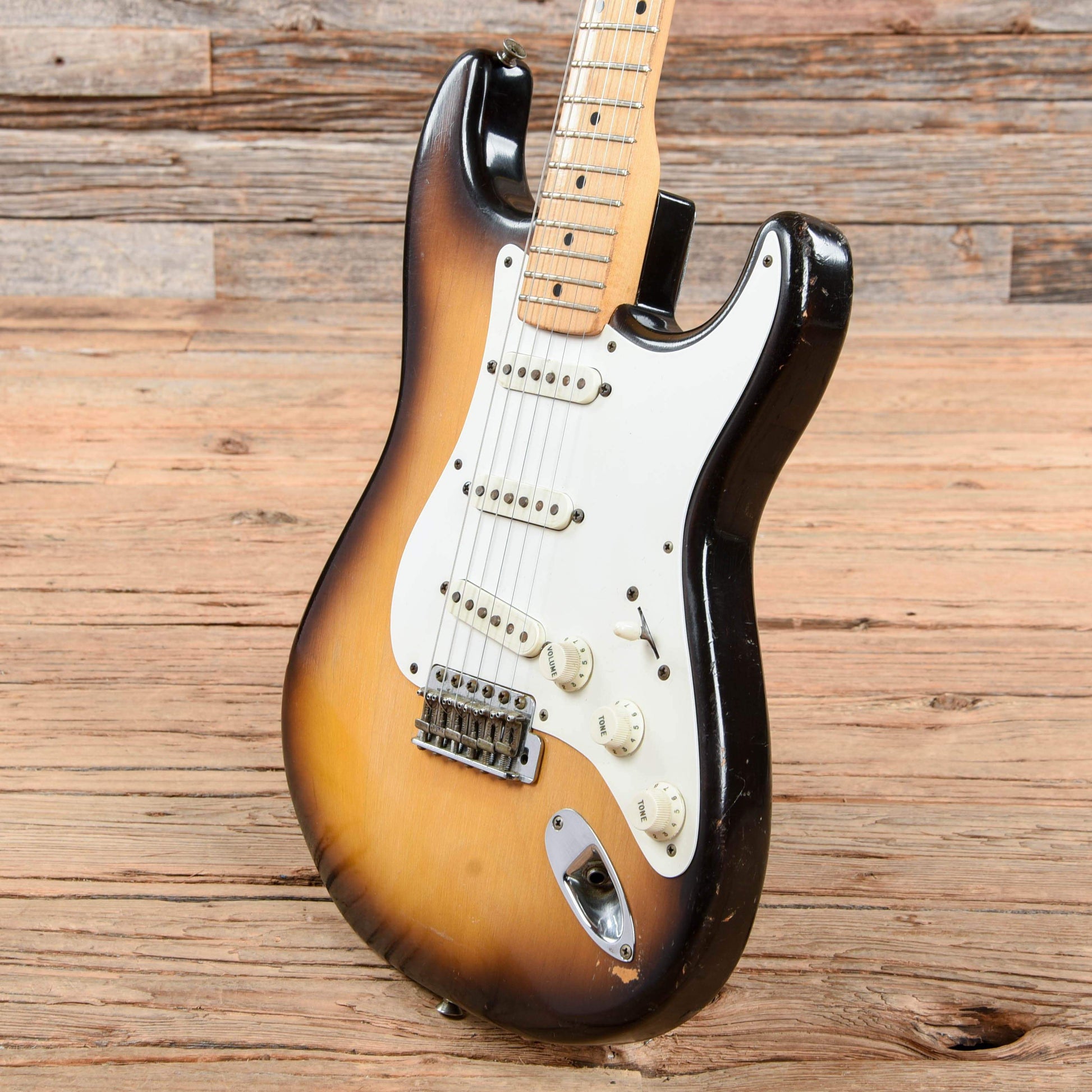 Fender Stratocaster Sunburst 1957 Electric Guitars / Solid Body