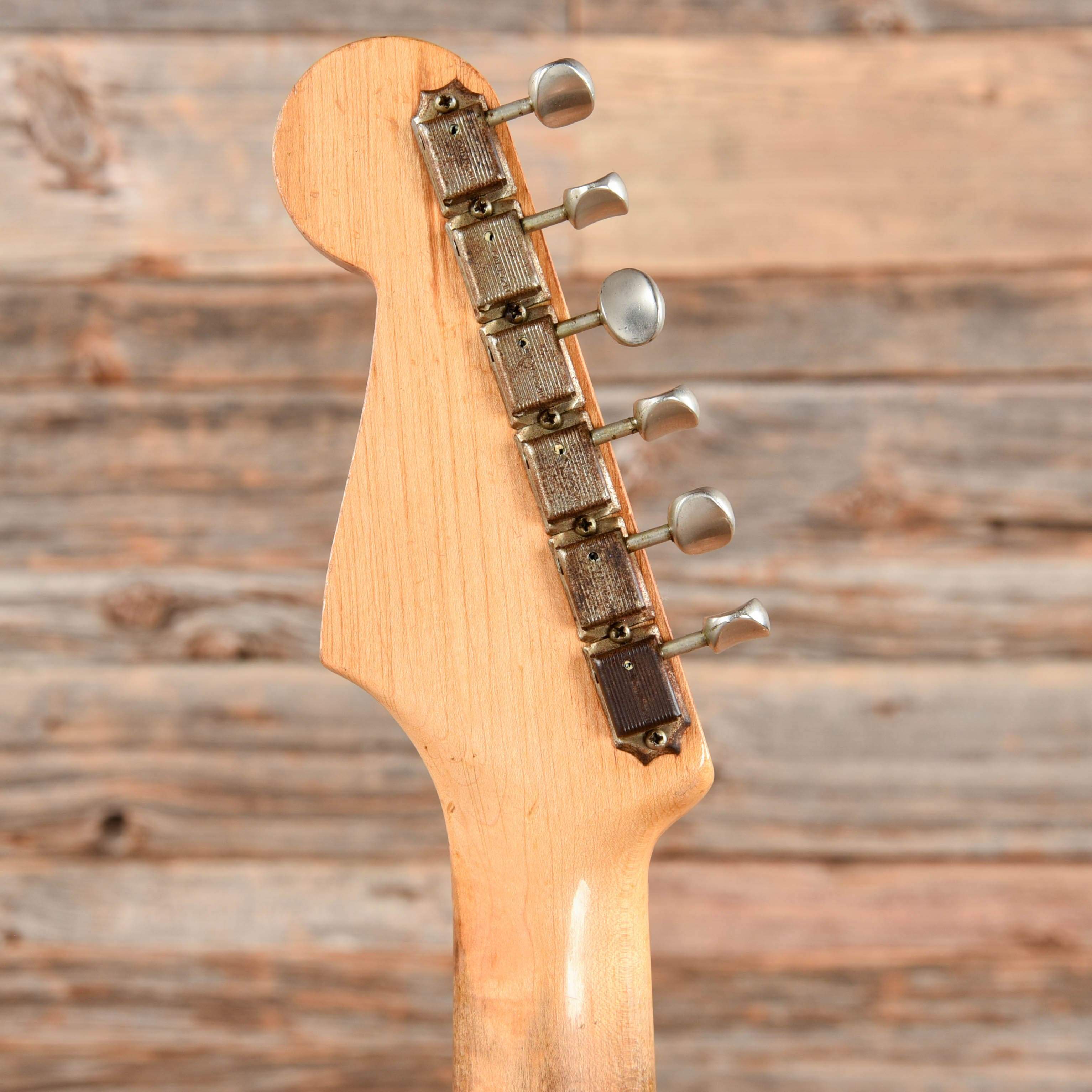 Fender Stratocaster Sunburst 1957 Electric Guitars / Solid Body