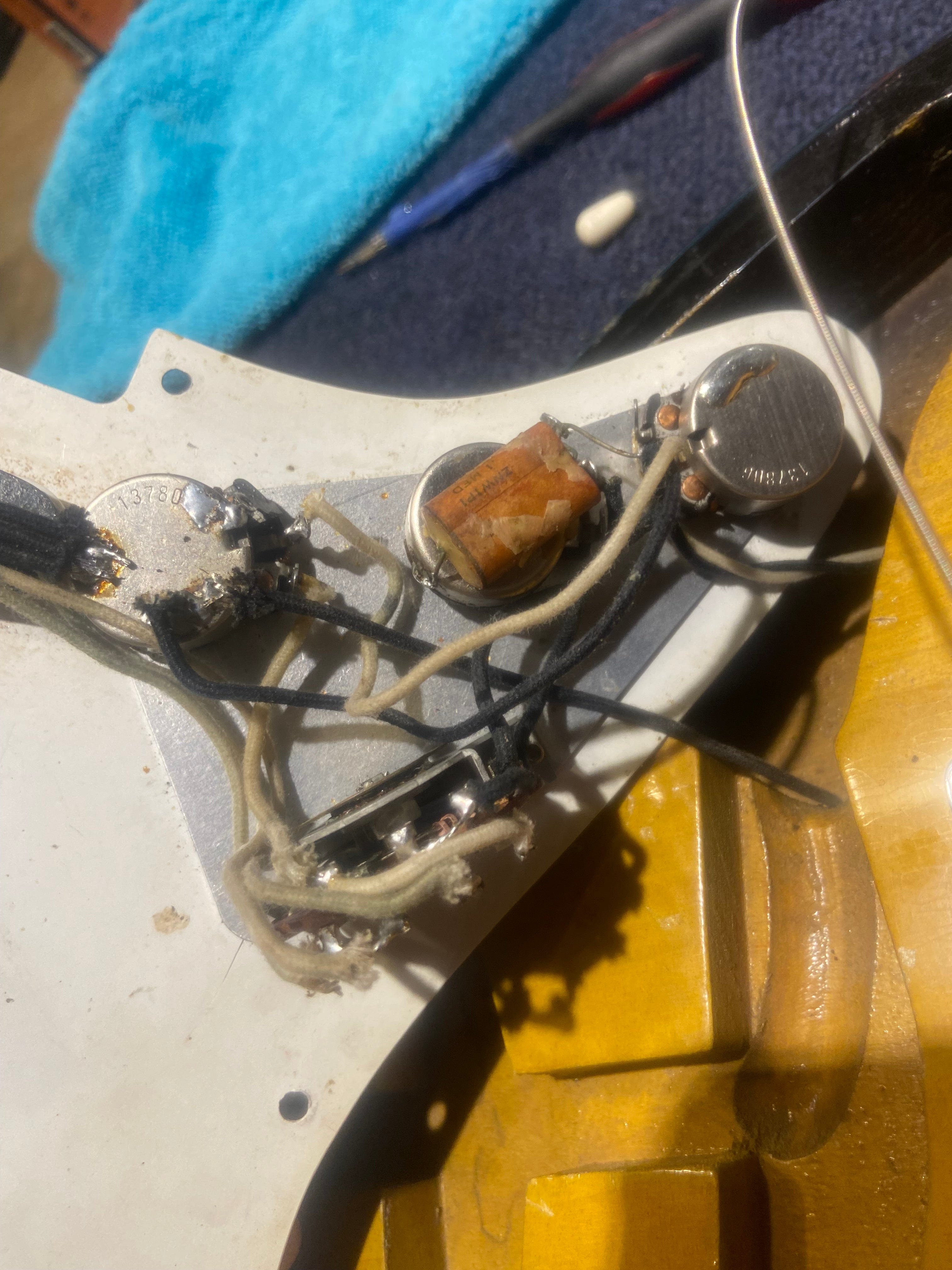 Fender Stratocaster Sunburst 1957 Electric Guitars / Solid Body