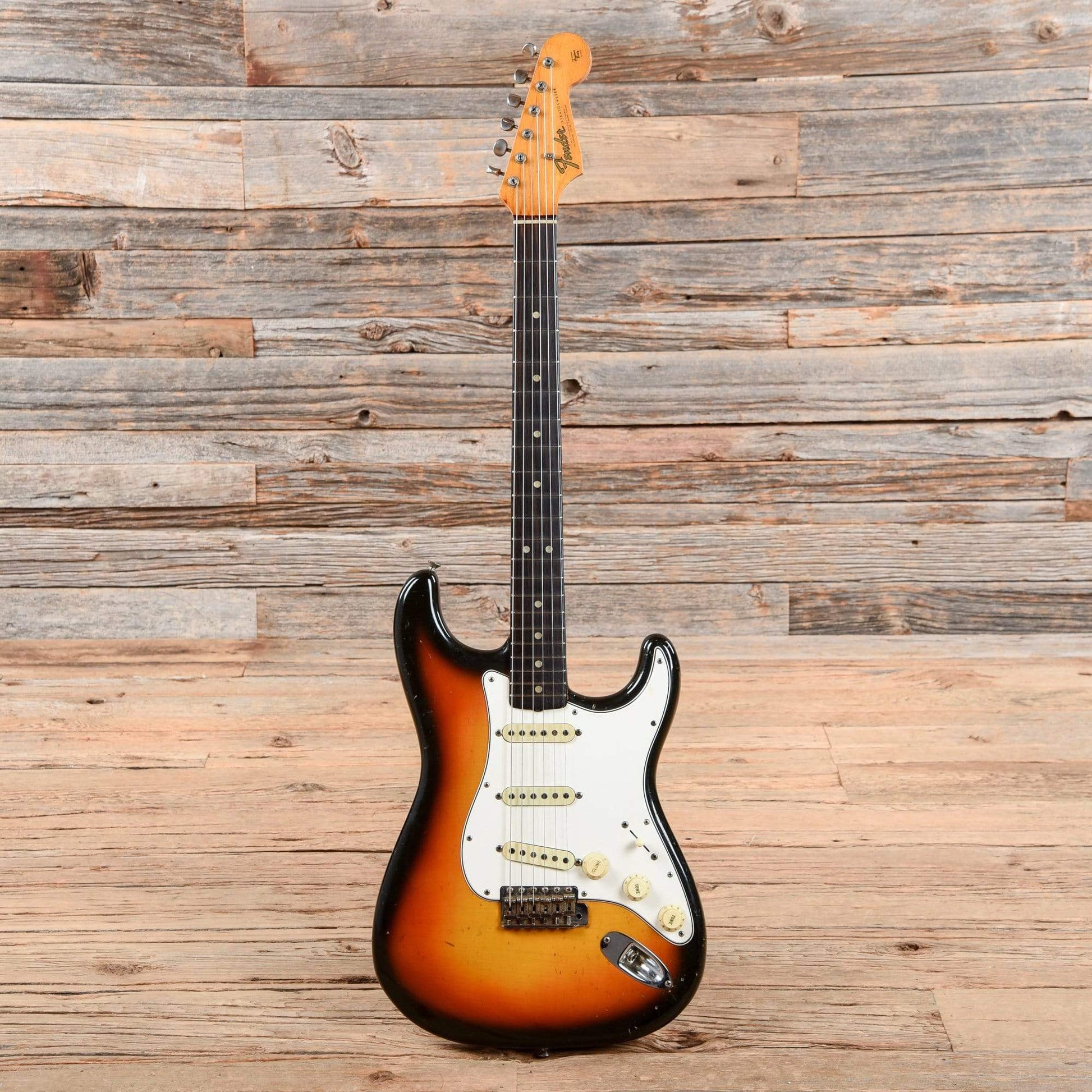 Fender Stratocaster Sunburst 1965 Electric Guitars / Solid Body