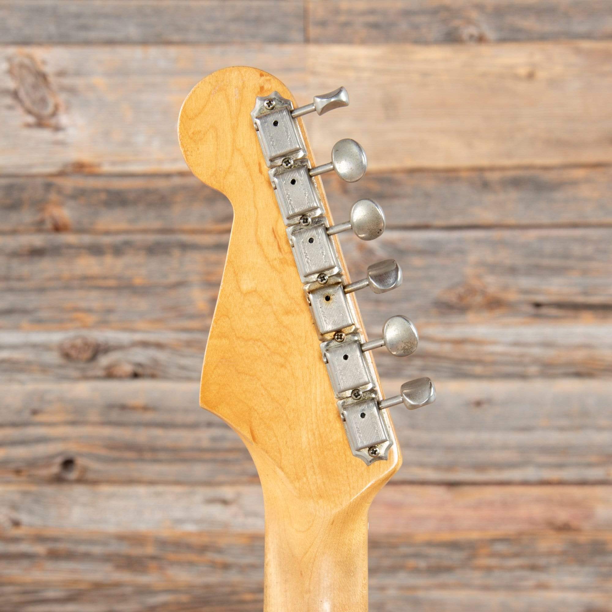 Fender Stratocaster Sunburst 1966 Electric Guitars / Solid Body