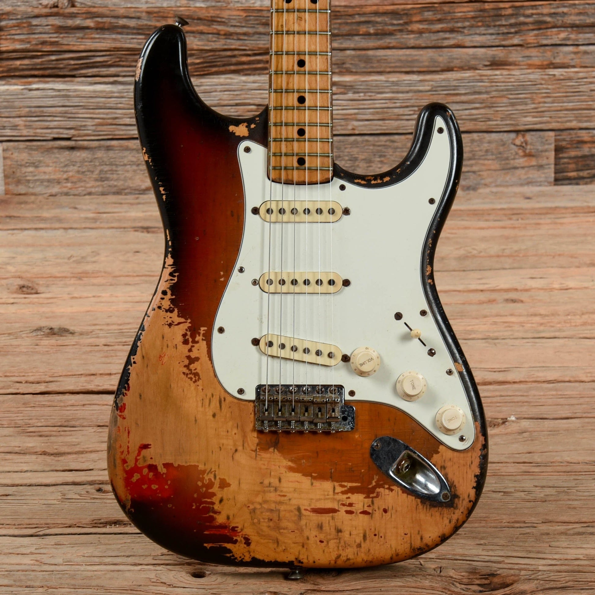 Fender Stratocaster Sunburst 1973 Electric Guitars / Solid Body