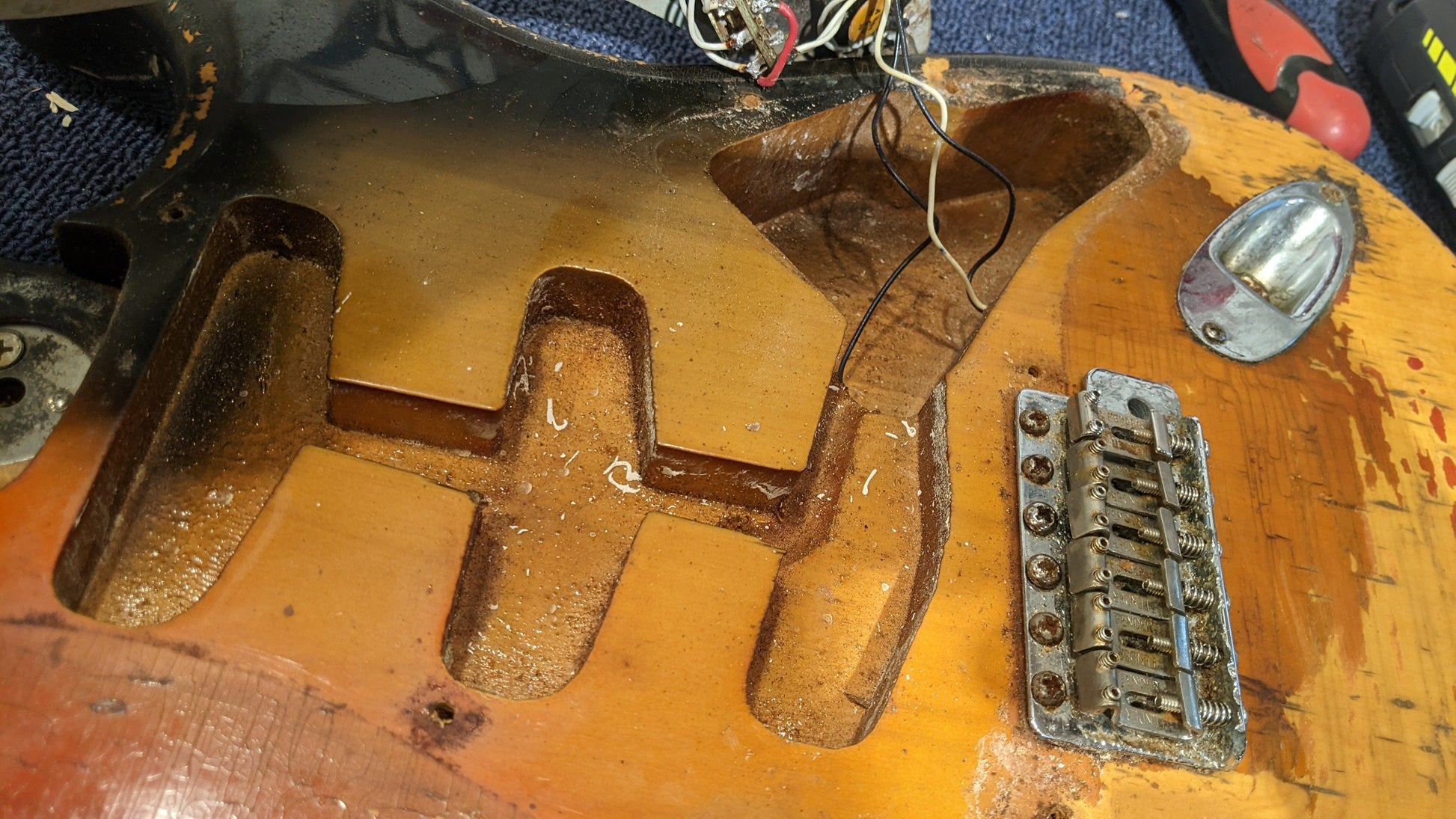 Fender Stratocaster Sunburst 1973 Electric Guitars / Solid Body