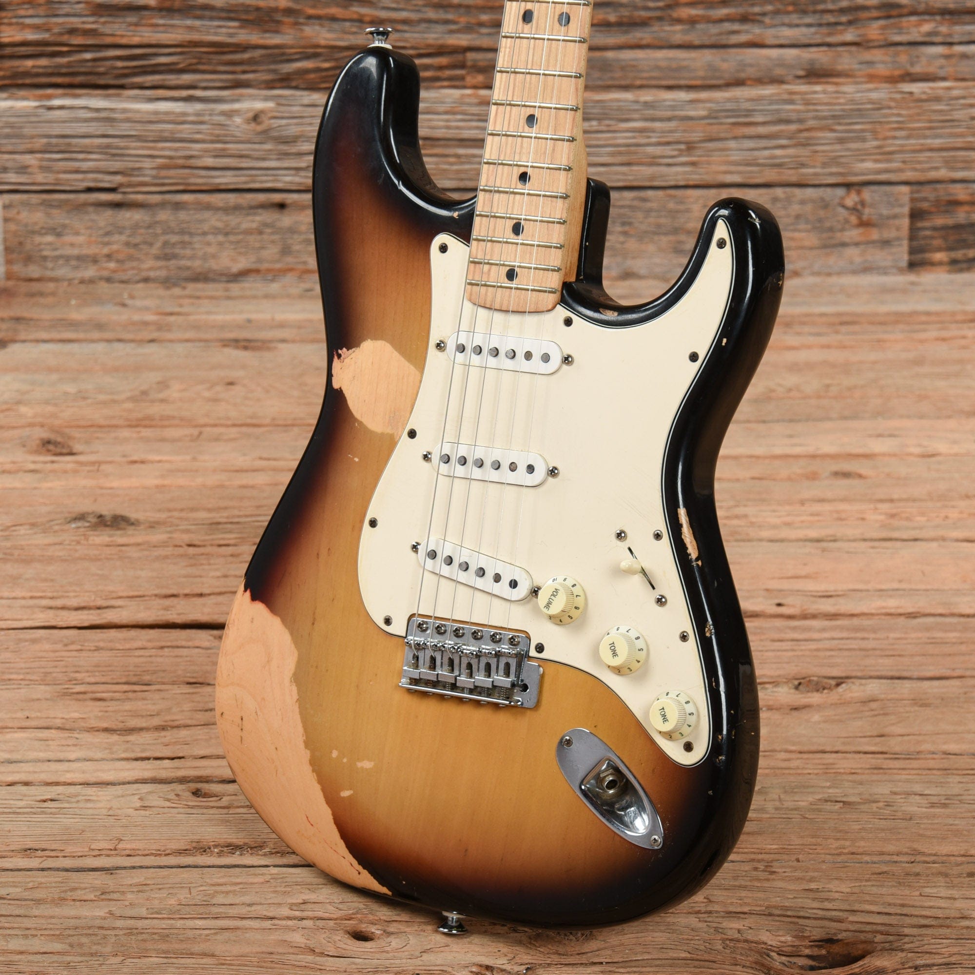 Fender Stratocaster Sunburst 1974 Electric Guitars / Solid Body