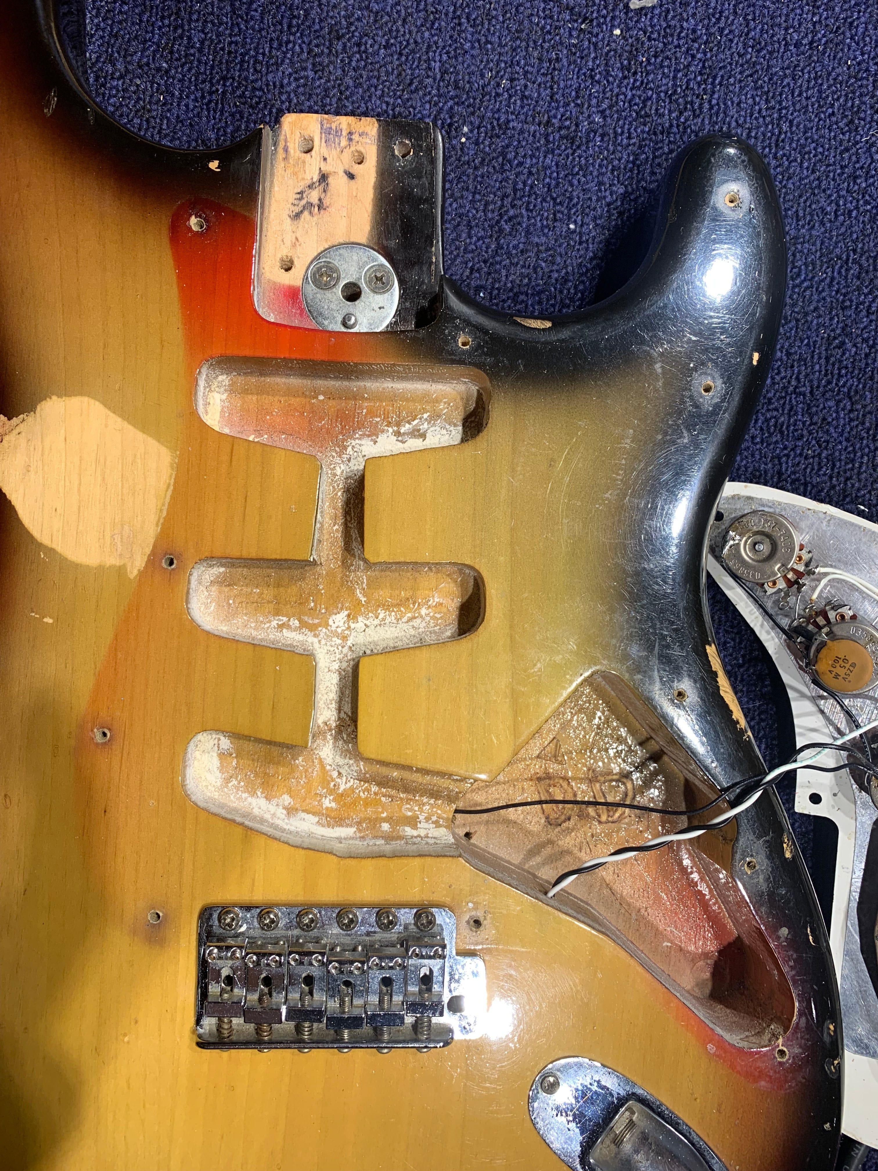 Fender Stratocaster Sunburst 1974 Electric Guitars / Solid Body