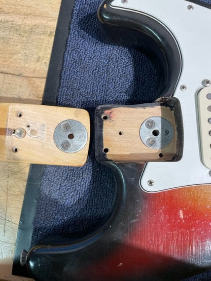 Fender Stratocaster Sunburst 1974 Electric Guitars / Solid Body