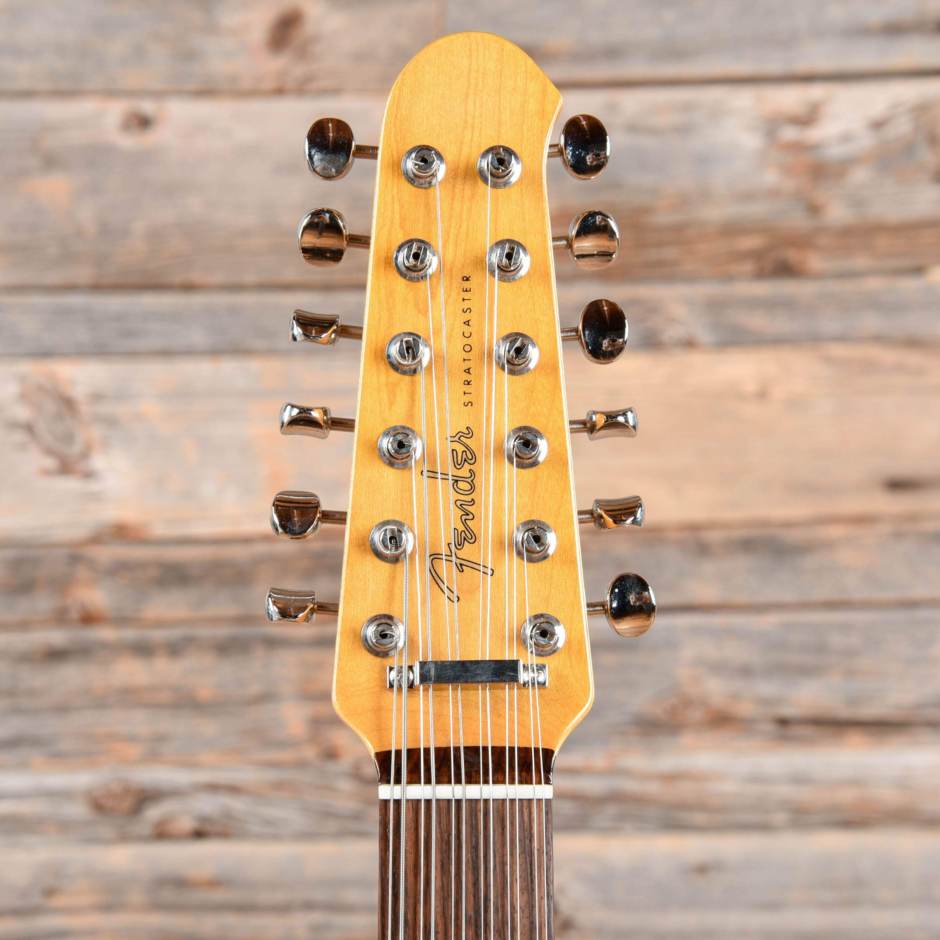 Fender Stratocaster XII Sunburst 2008 Electric Guitars / Solid Body