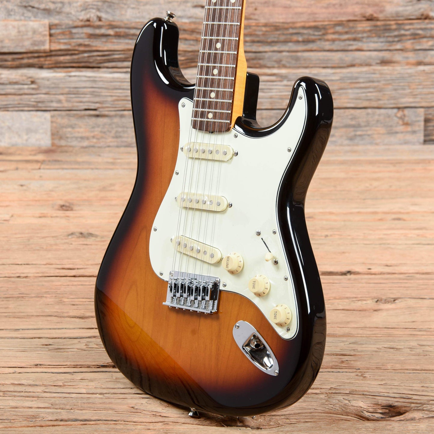 Fender Stratocaster XII Sunburst 2008 Electric Guitars / Solid Body