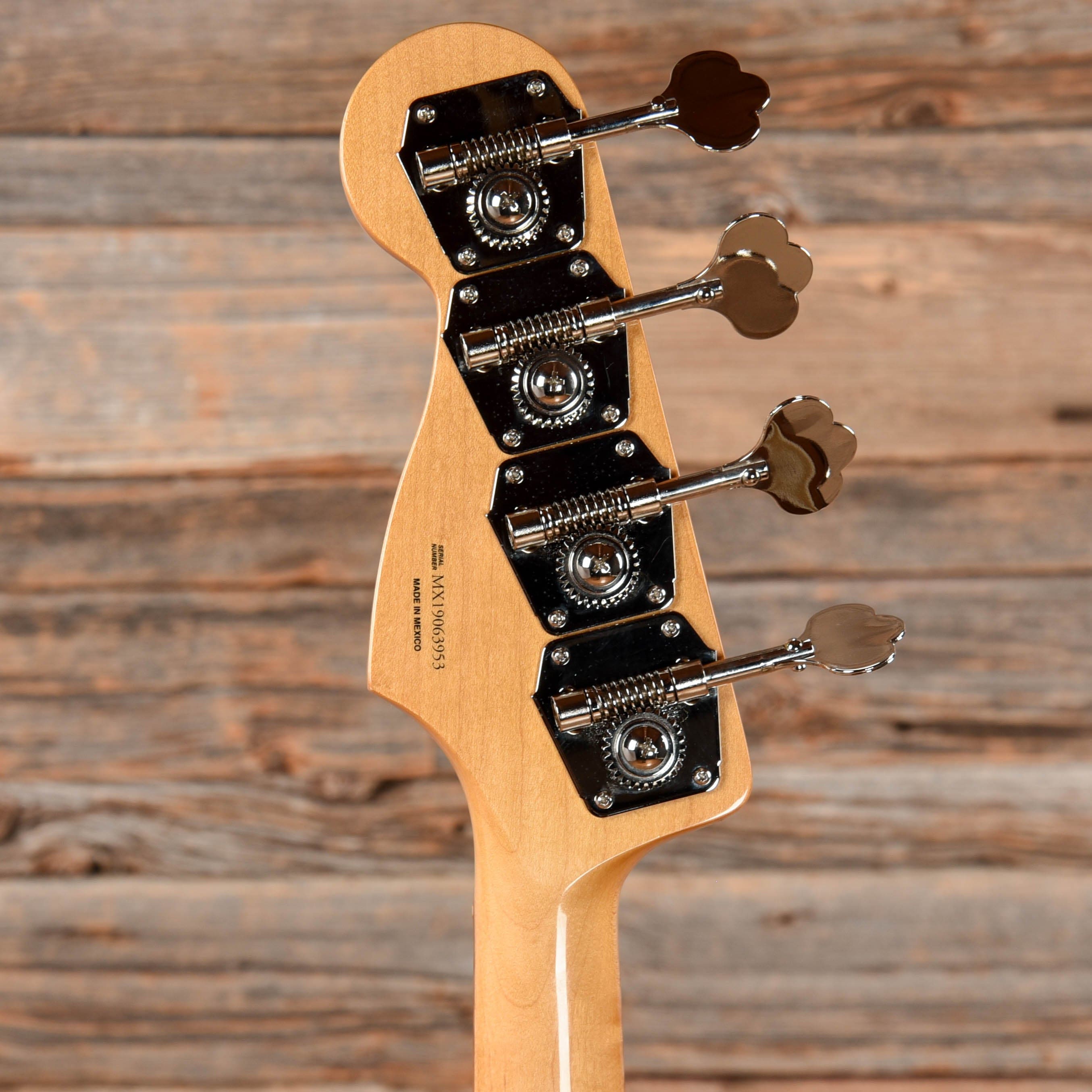 ベース VINTER 60S JAZZ BASS PF 3TS fender Fender Vintera '60s Jazz Bass 3-Tone Sunburst – Chicago Music Exchange