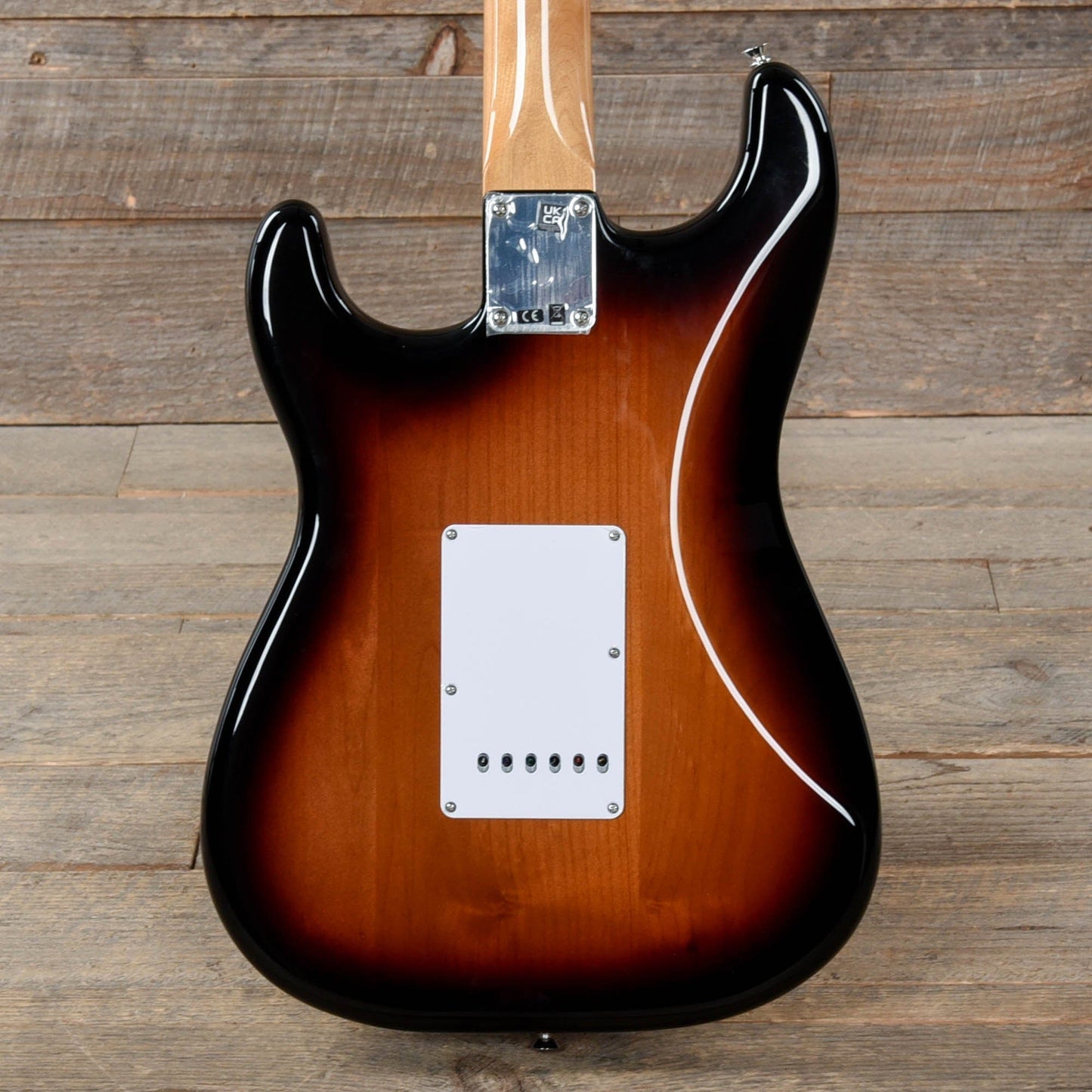 Fender Vintera '60s Stratocaster 3-Tone Sunburst Electric Guitars / Solid Body