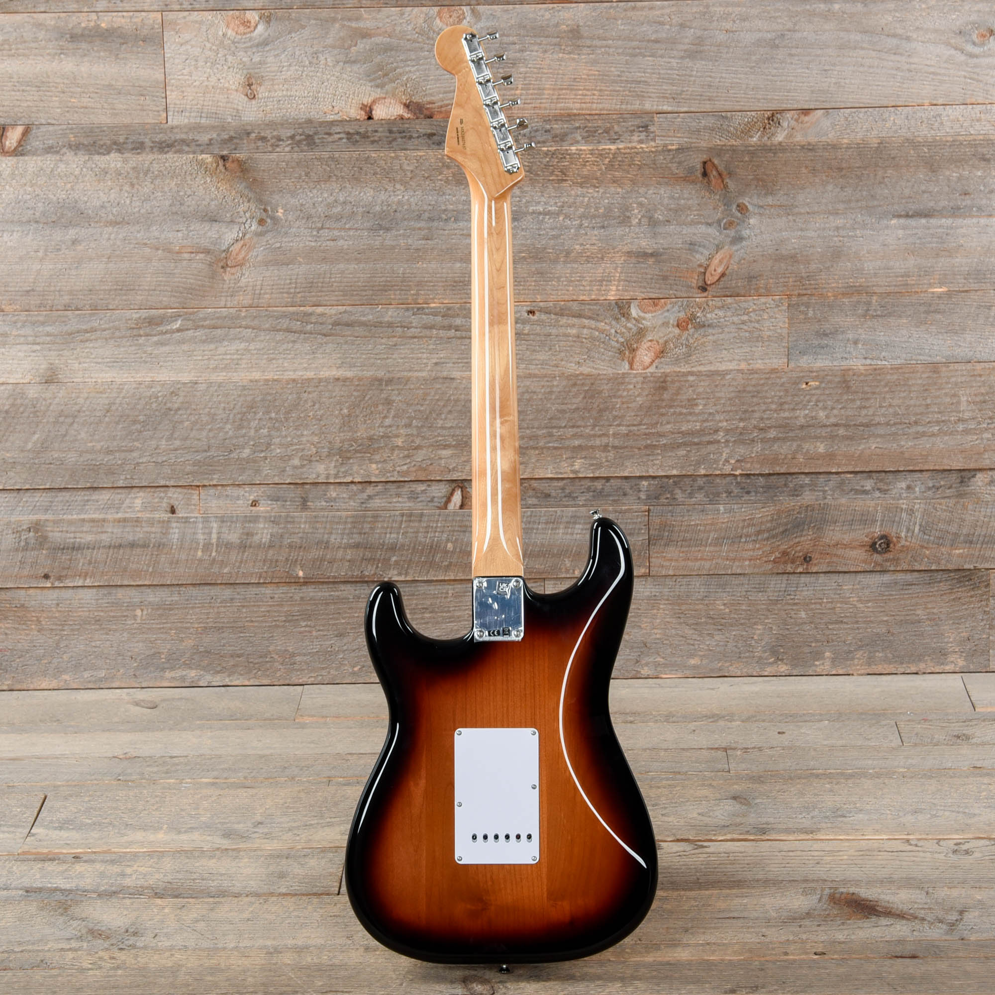 Fender Vintera '60s Stratocaster 3-Tone Sunburst Electric Guitars / Solid Body