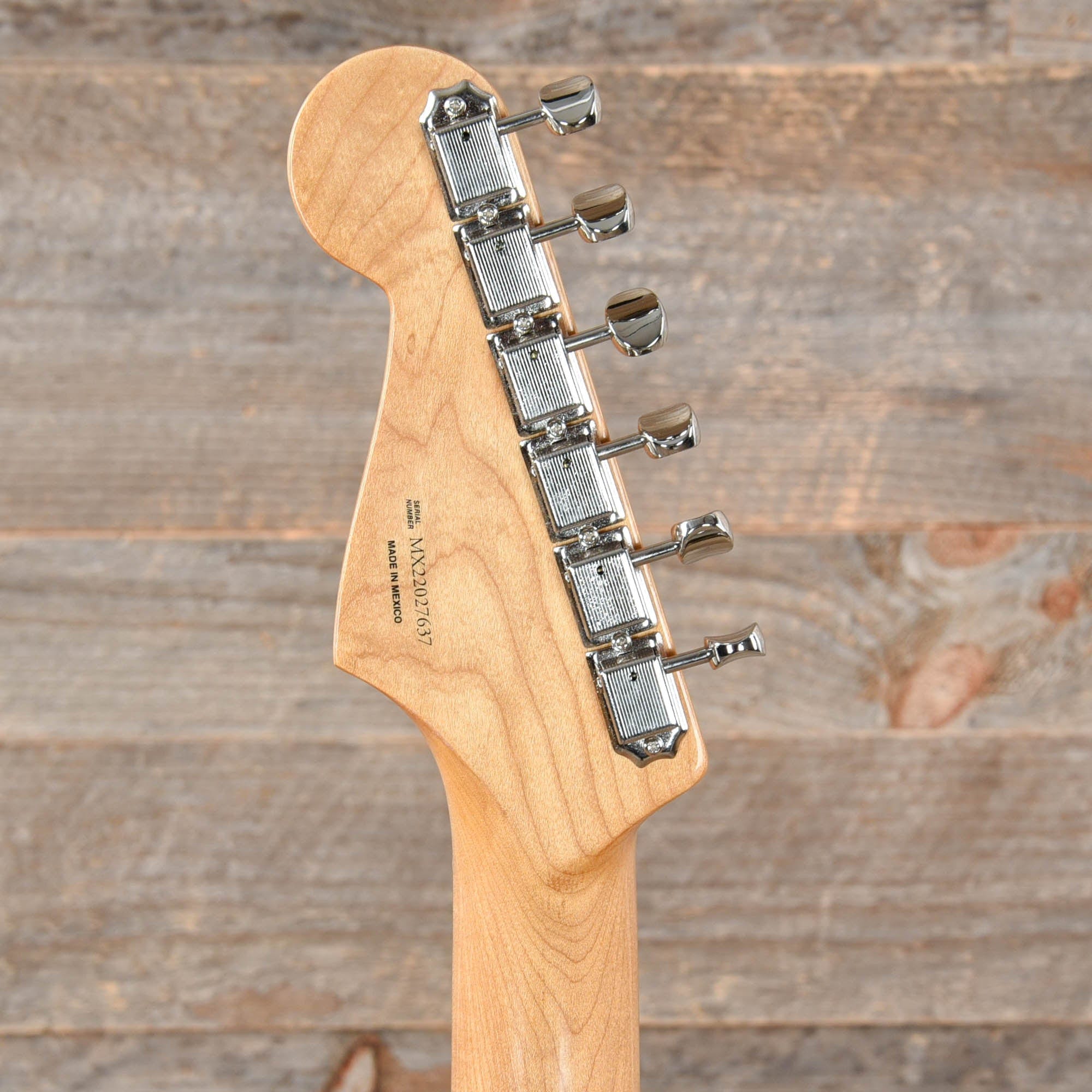 Fender Vintera '60s Stratocaster 3-Tone Sunburst Electric Guitars / Solid Body