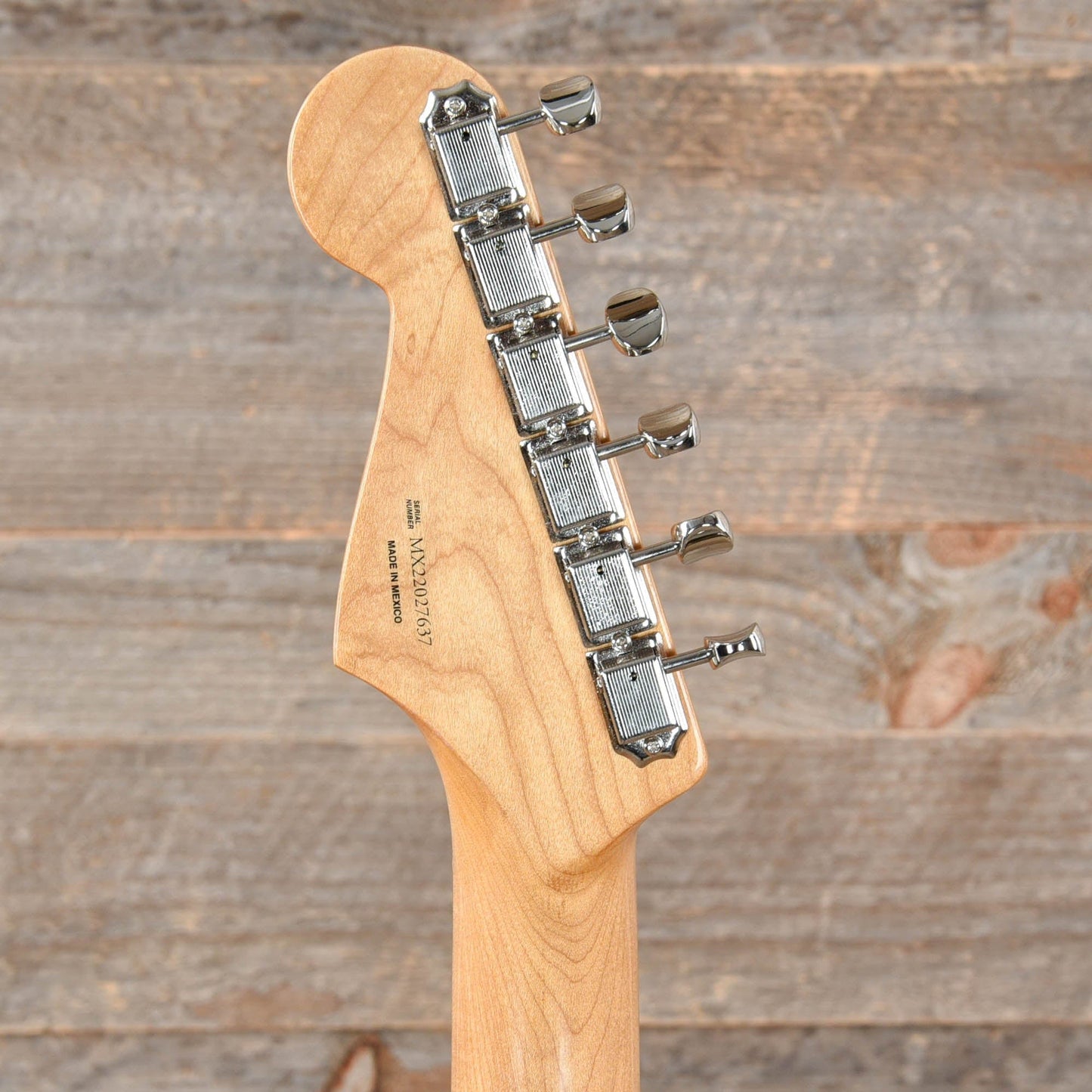 Fender Vintera '60s Stratocaster 3-Tone Sunburst Electric Guitars / Solid Body