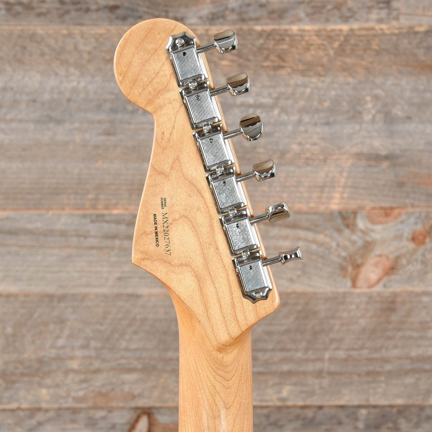 Fender Vintera '60s Stratocaster 3-Tone Sunburst Electric Guitars / Solid Body