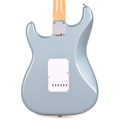 Fender Vintera '60s Stratocaster Ice Blue Metallic Electric Guitars / Solid Body