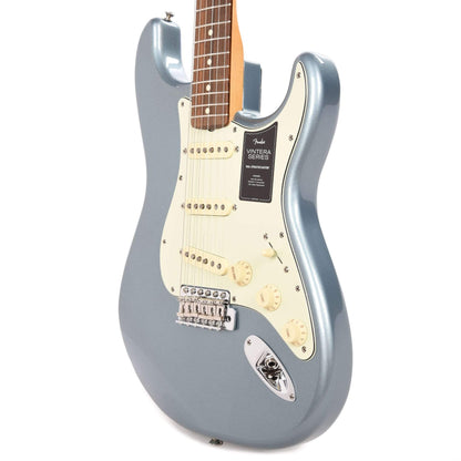 Fender Vintera '60s Stratocaster Ice Blue Metallic Electric Guitars / Solid Body
