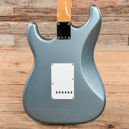 Fender Vintera '60s Stratocaster Ice Blue Metallic 2020 Electric Guitars / Solid Body