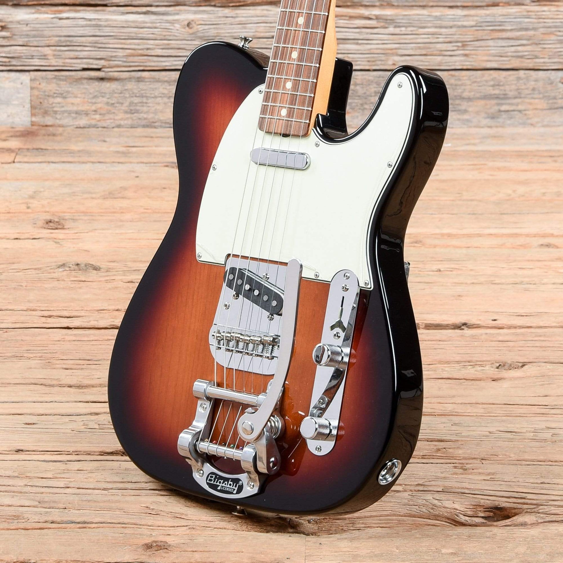 Fender Vintera '60s Telecaster PF 3-Tone Sunburst w/Bigsby Electric Guitars / Solid Body