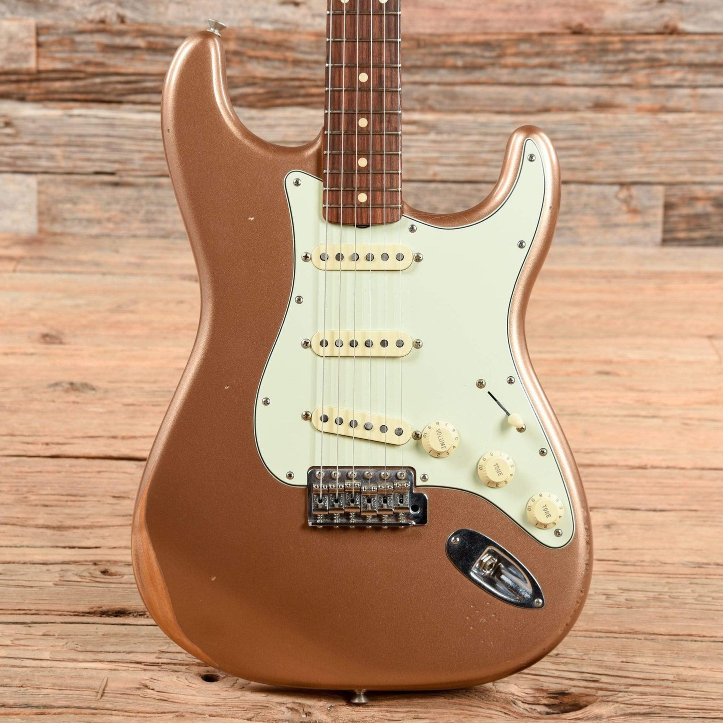 Fender Vintera Road Worn '60s Stratocaster Firemist Gold 2020 Electric Guitars / Solid Body