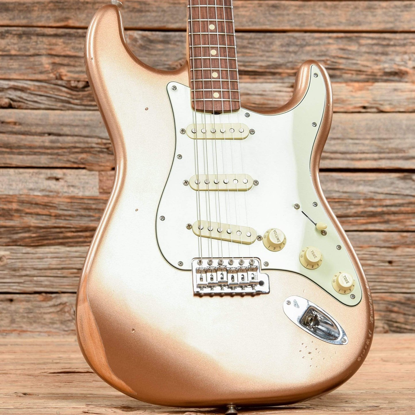 Fender Vintera Road Worn '60s Stratocaster Firemist Gold 2020 Electric Guitars / Solid Body