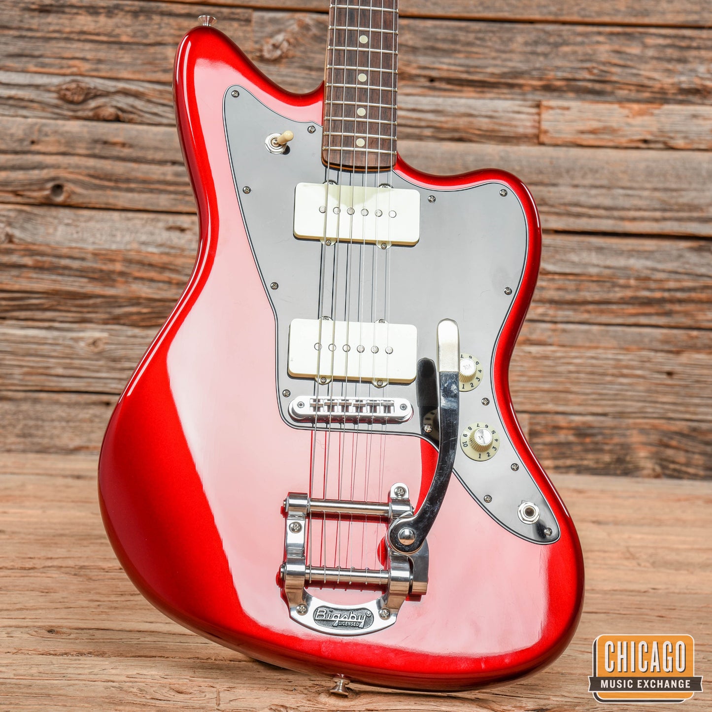 Fender Limited Edition American Special Jazzmaster with Bigsby Candy Apple Red