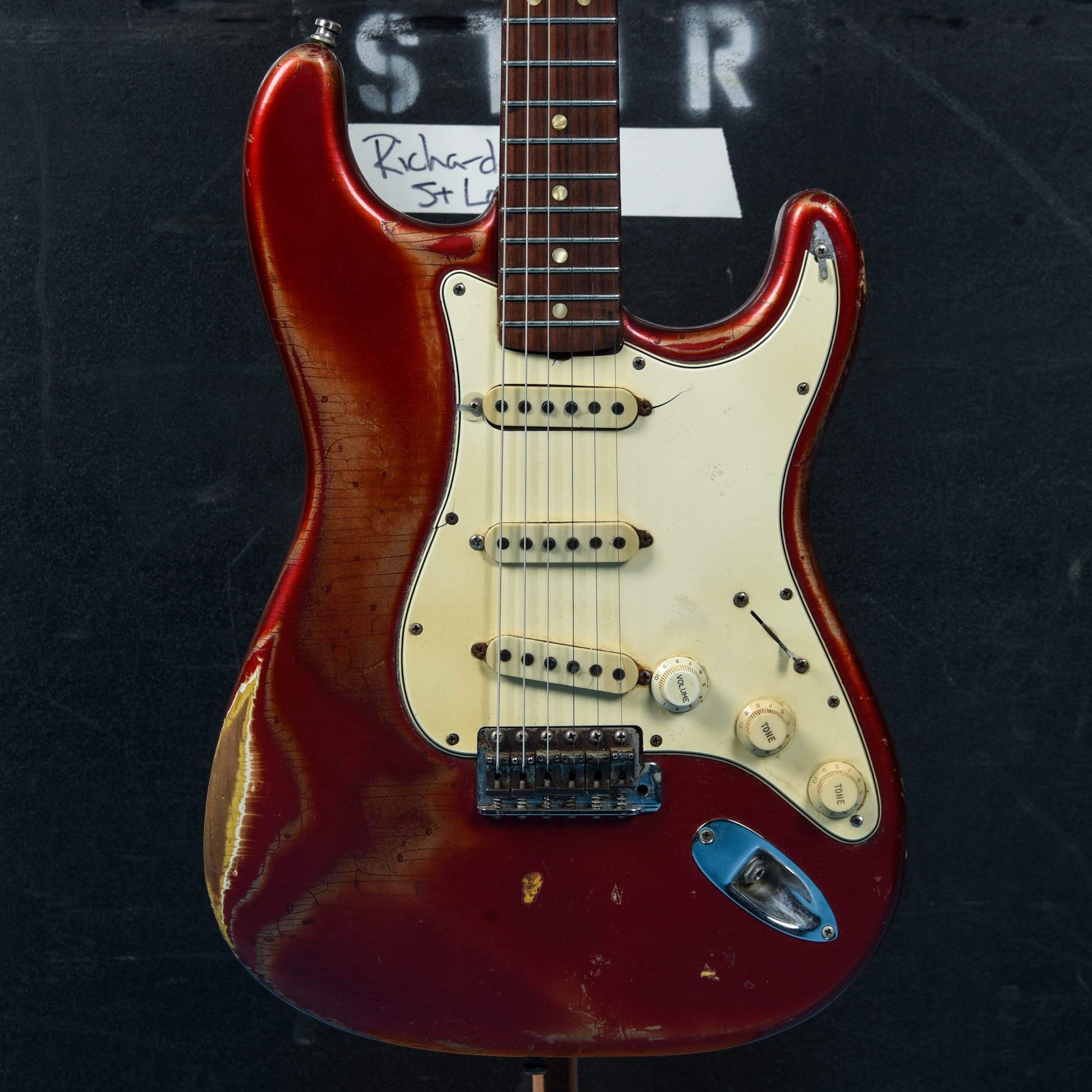 Fender Stratocaster Candy Apple Red 1966