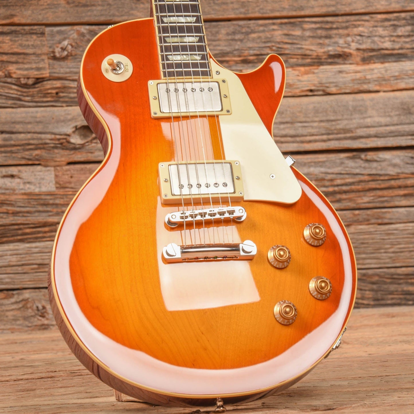 FGN Neo Classic NLS100 Sunburst 2014 Electric Guitars / Solid Body