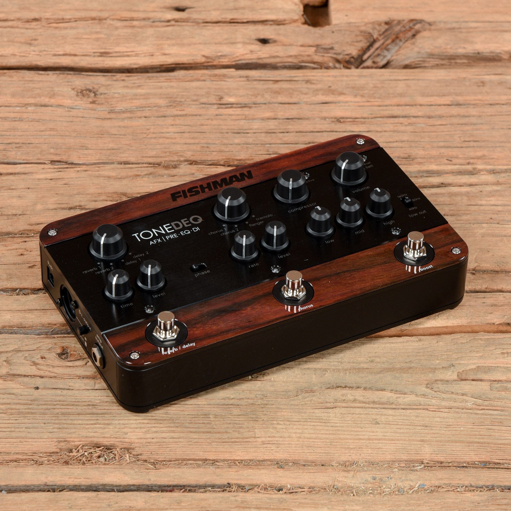 Fishman ToneDeq AFX Preamp, EQ and DI with Dual Effects – Chicago