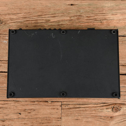 Fractal Audio Systems AX8 Amp Modeler/Multi-FX Processor  w/GB Effects and Pedals / Amp Modeling