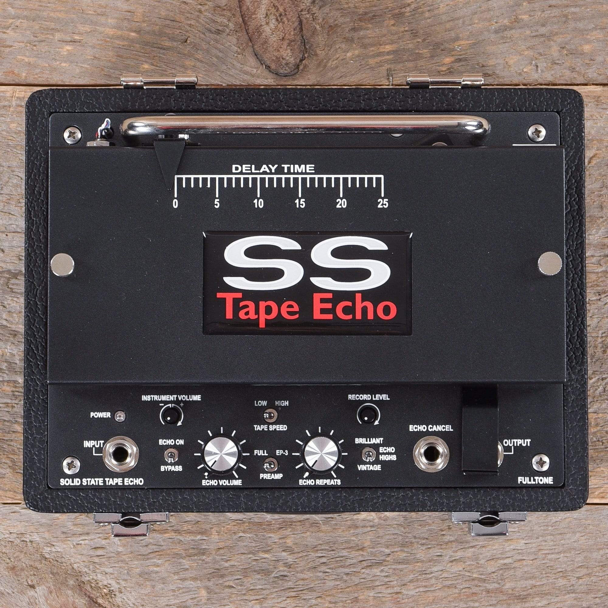 Fulltone Custom Shop Solid State Tape Echo Effects and Pedals / Delay