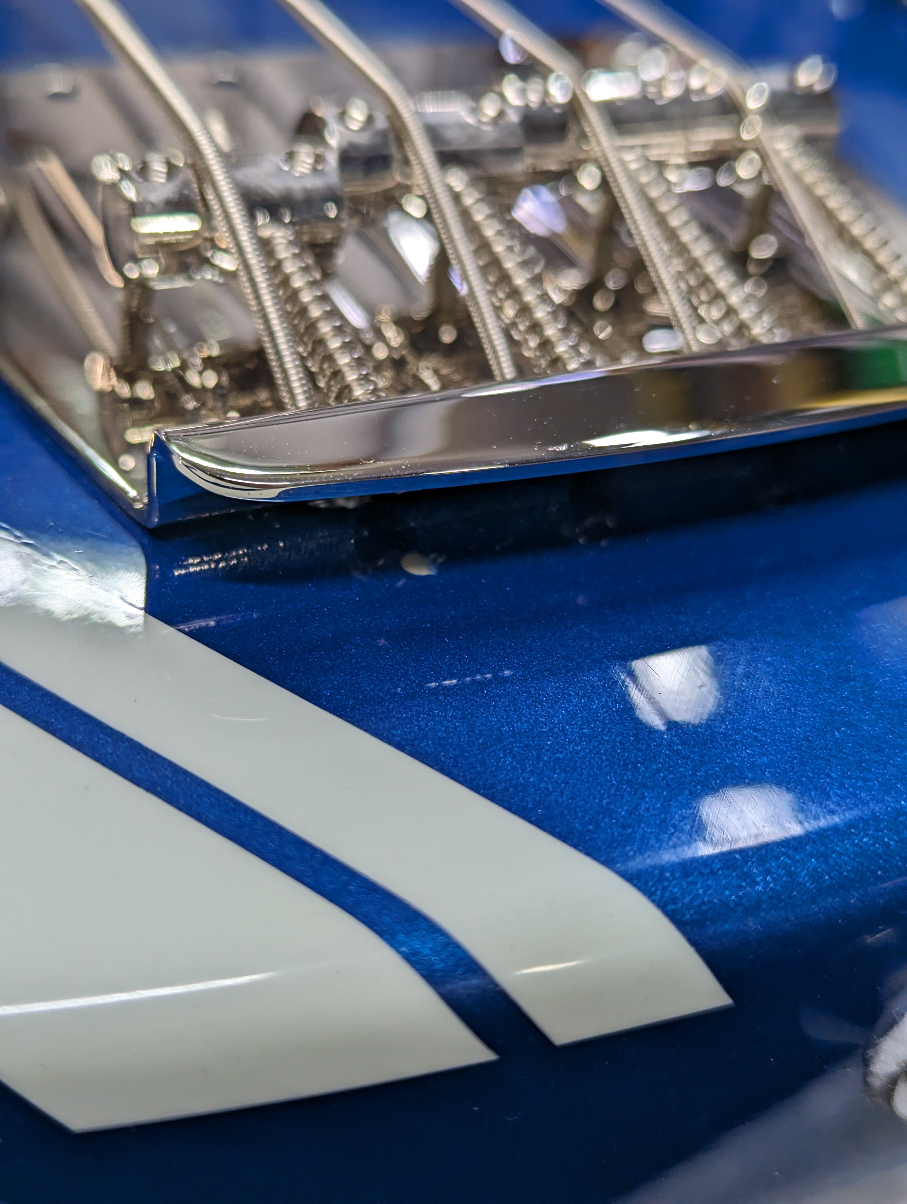 Squier Classic Vibe '60s Competition Mustang Bass Lake Placid Blue w/Olympic White Stripe