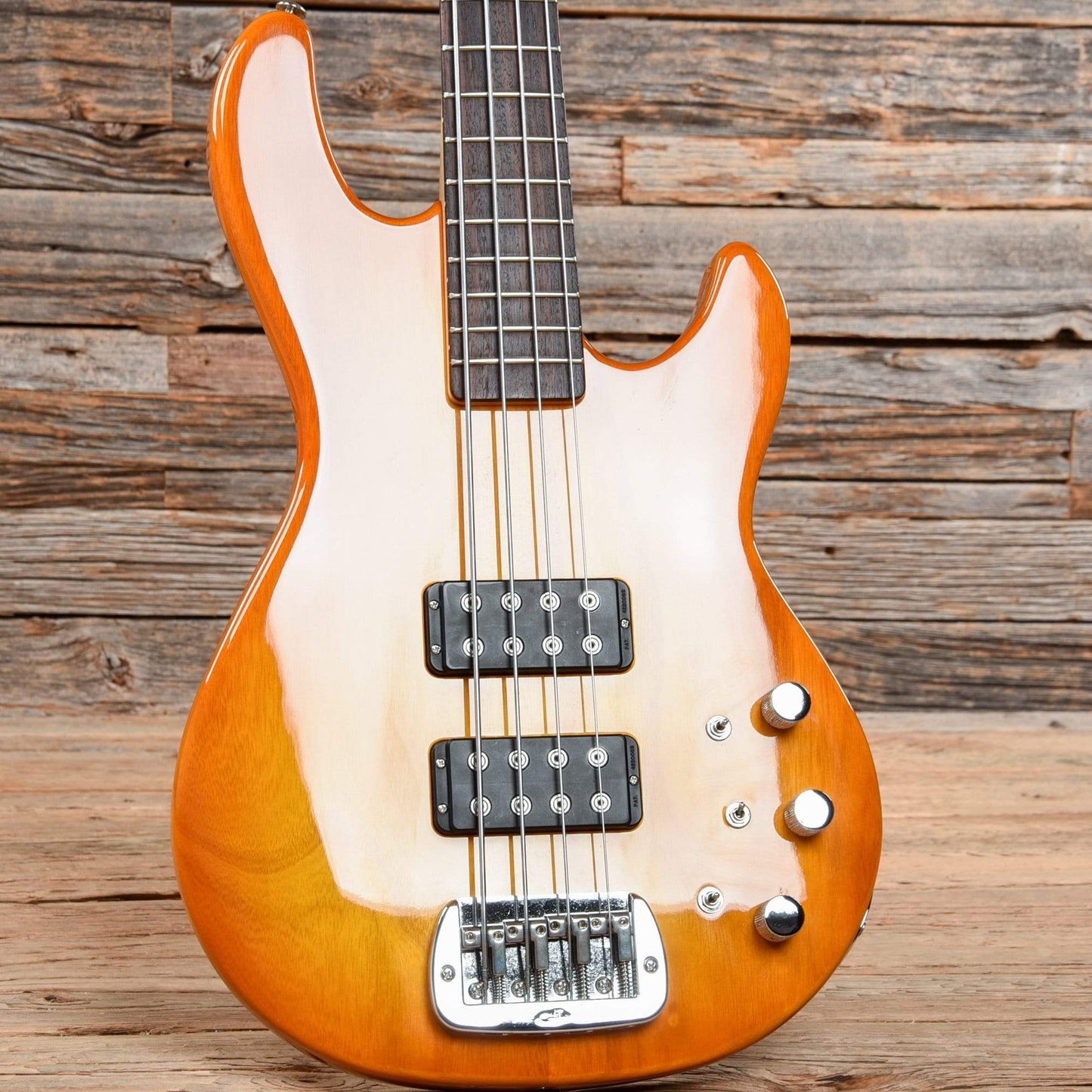 G&L L-2000 Honeyburst 2016 Bass Guitars / 4-String