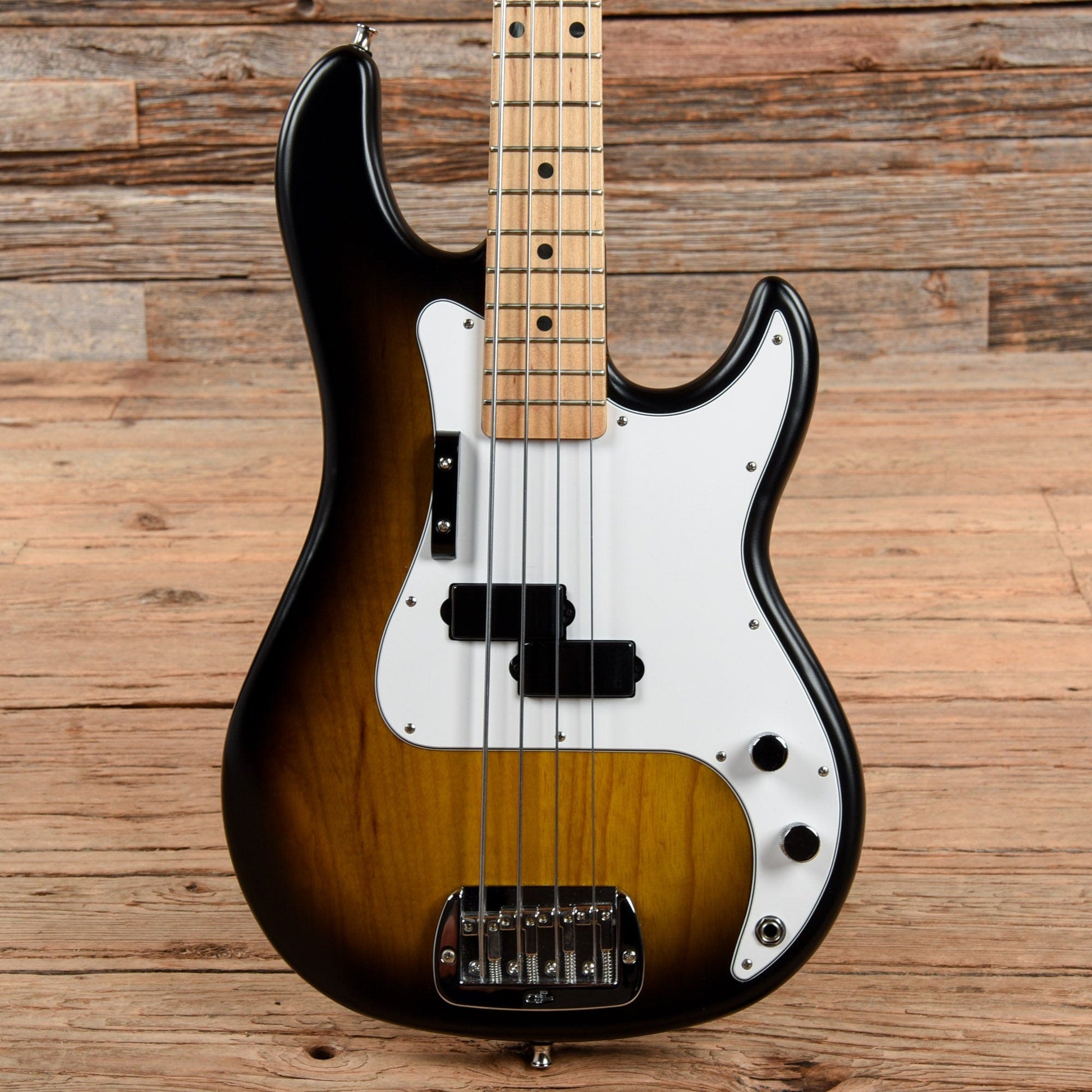 G&L LB-100 Sunburst Bass Guitars / 5-String or More