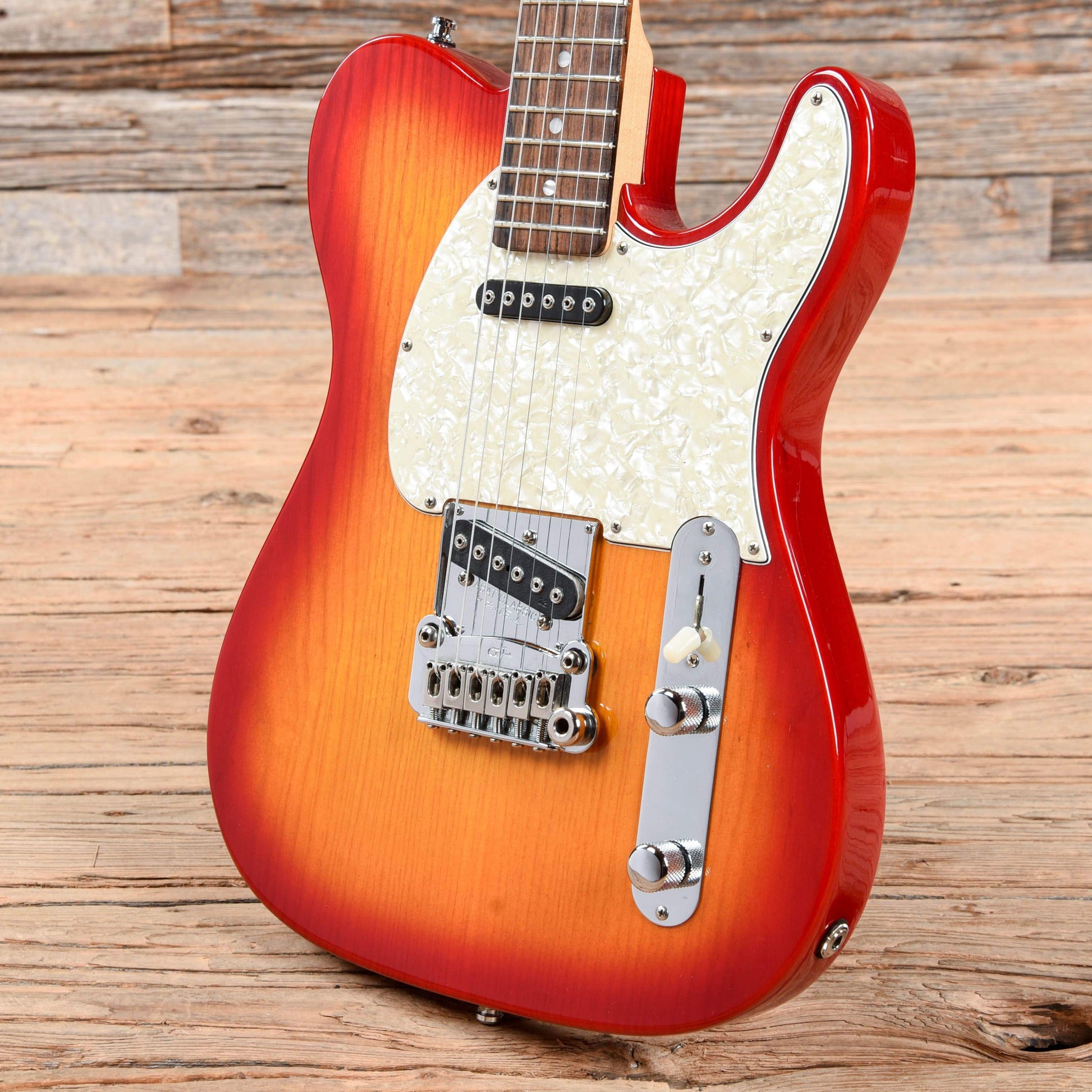 G&L ASAT Classic Cherry Sunburst 1993 Electric Guitars / Solid Body