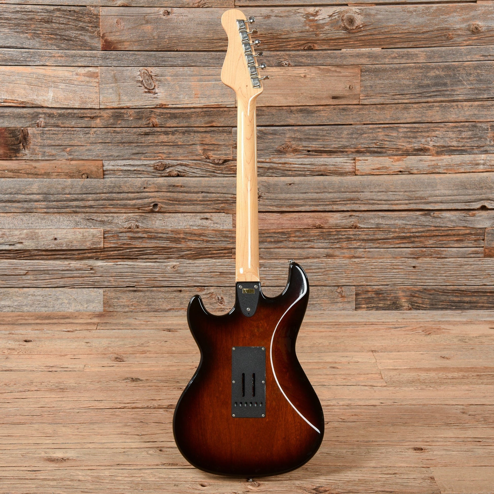G&L F-100 Series II Sunburst 1983 Electric Guitars / Solid Body