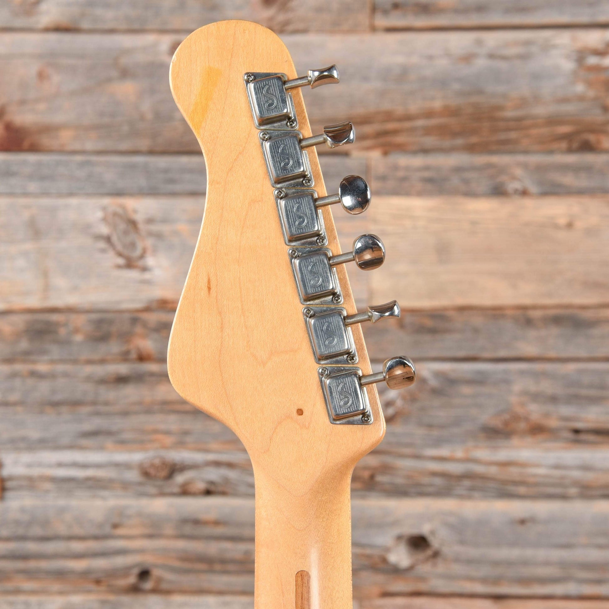 G&L F-100 Sunburst 1981 Electric Guitars / Solid Body