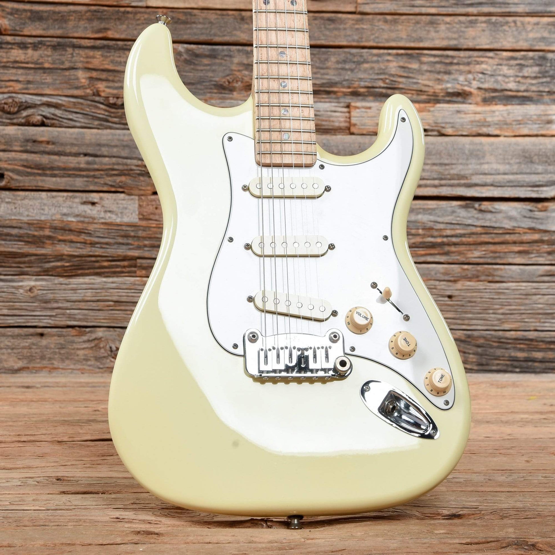 G&L Legacy Olympic White Electric Guitars / Solid Body