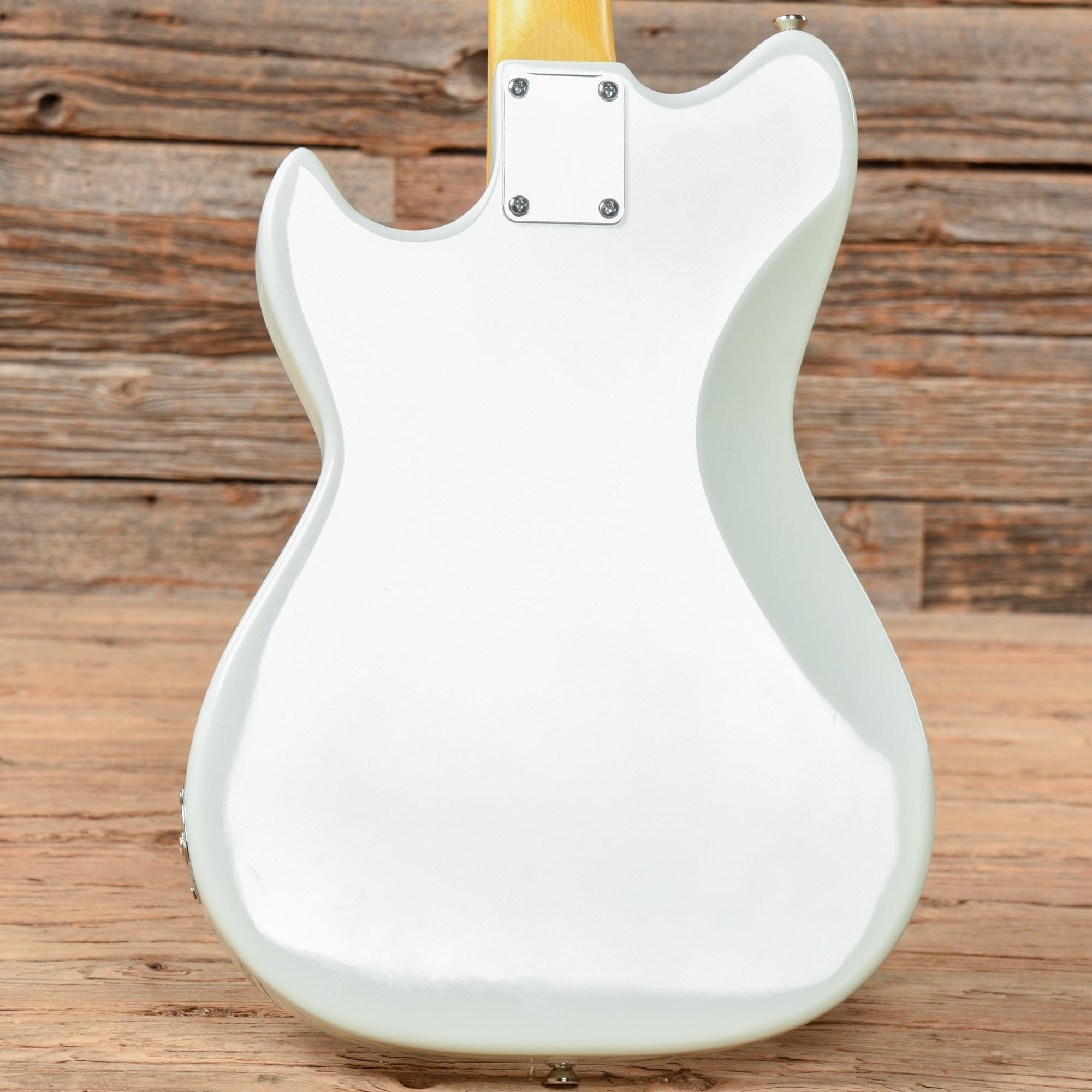 G&L Tribute Series Fallout White 2021 – Chicago Music Exchange