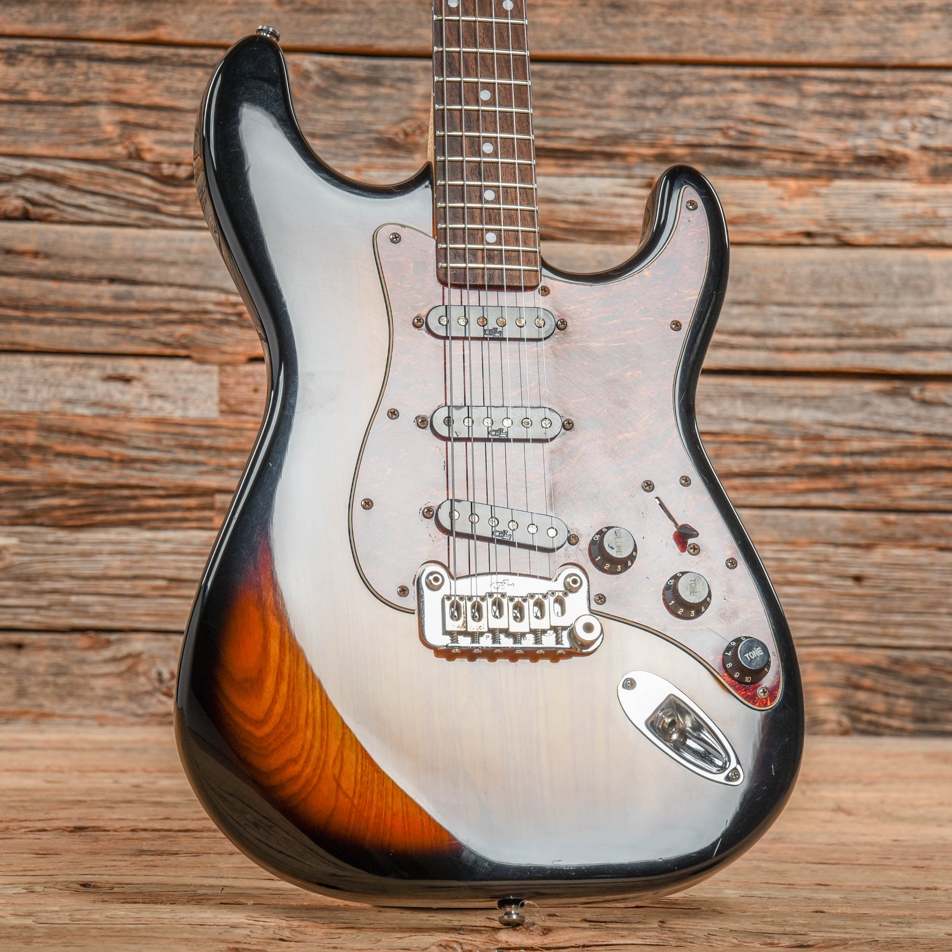 G&L Tribute Series Legacy Sunburst 2008 Electric Guitars / Solid Body