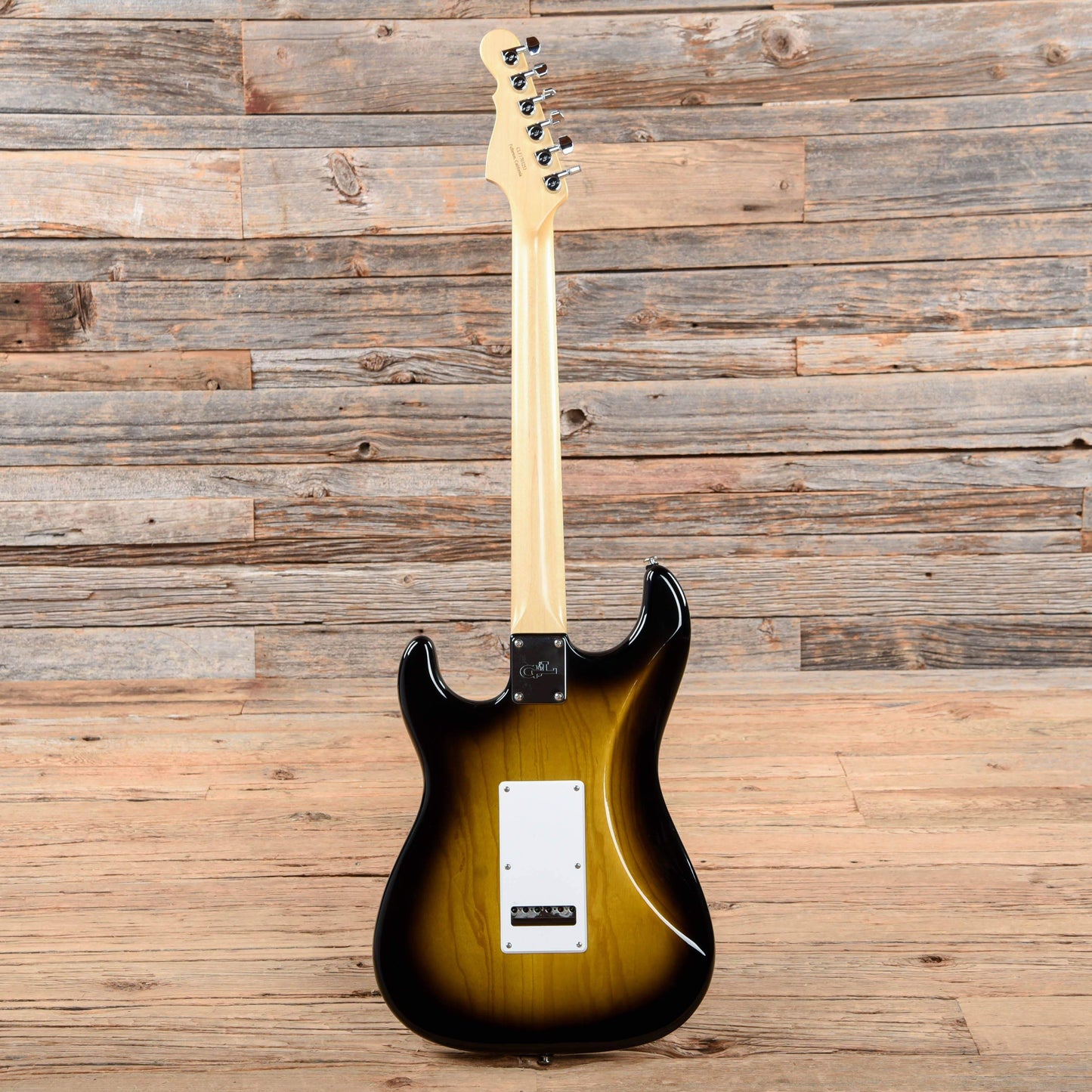 G&L USA Legacy 2-Color Sunburst 2017 Electric Guitars / Solid Body