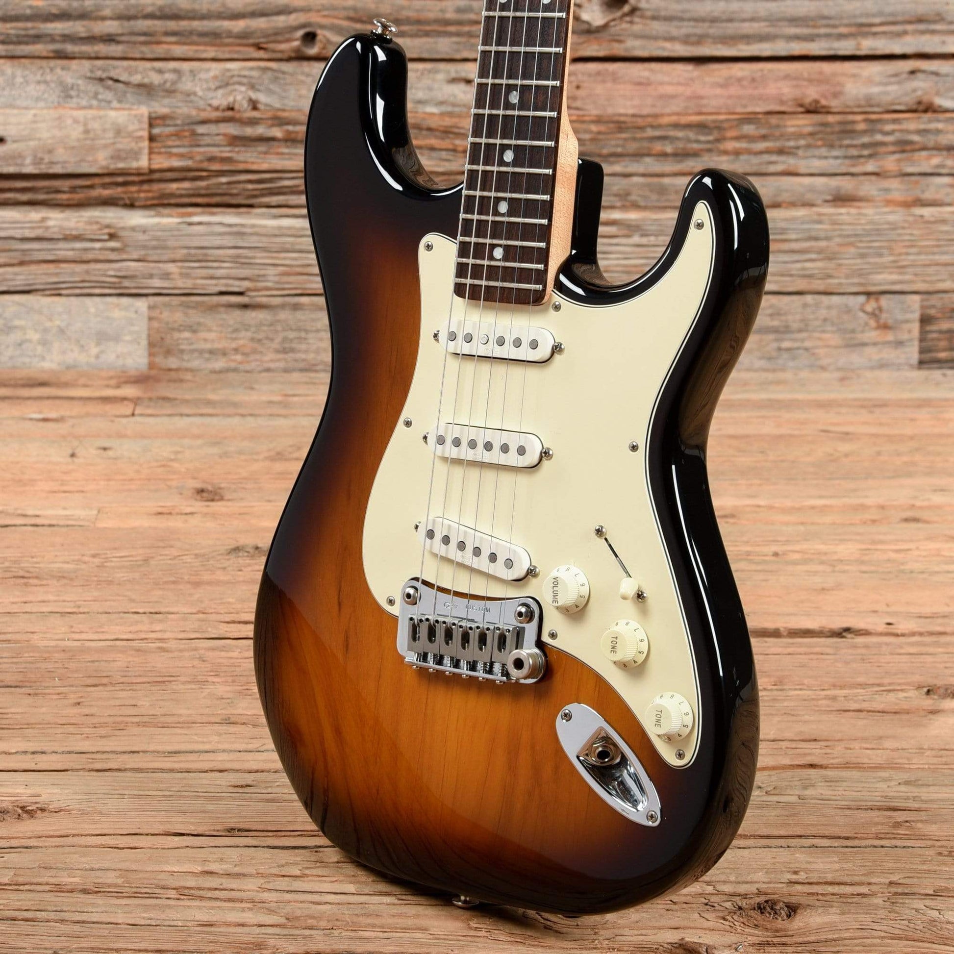 G&L USA Legacy Sunburst Electric Guitars / Solid Body
