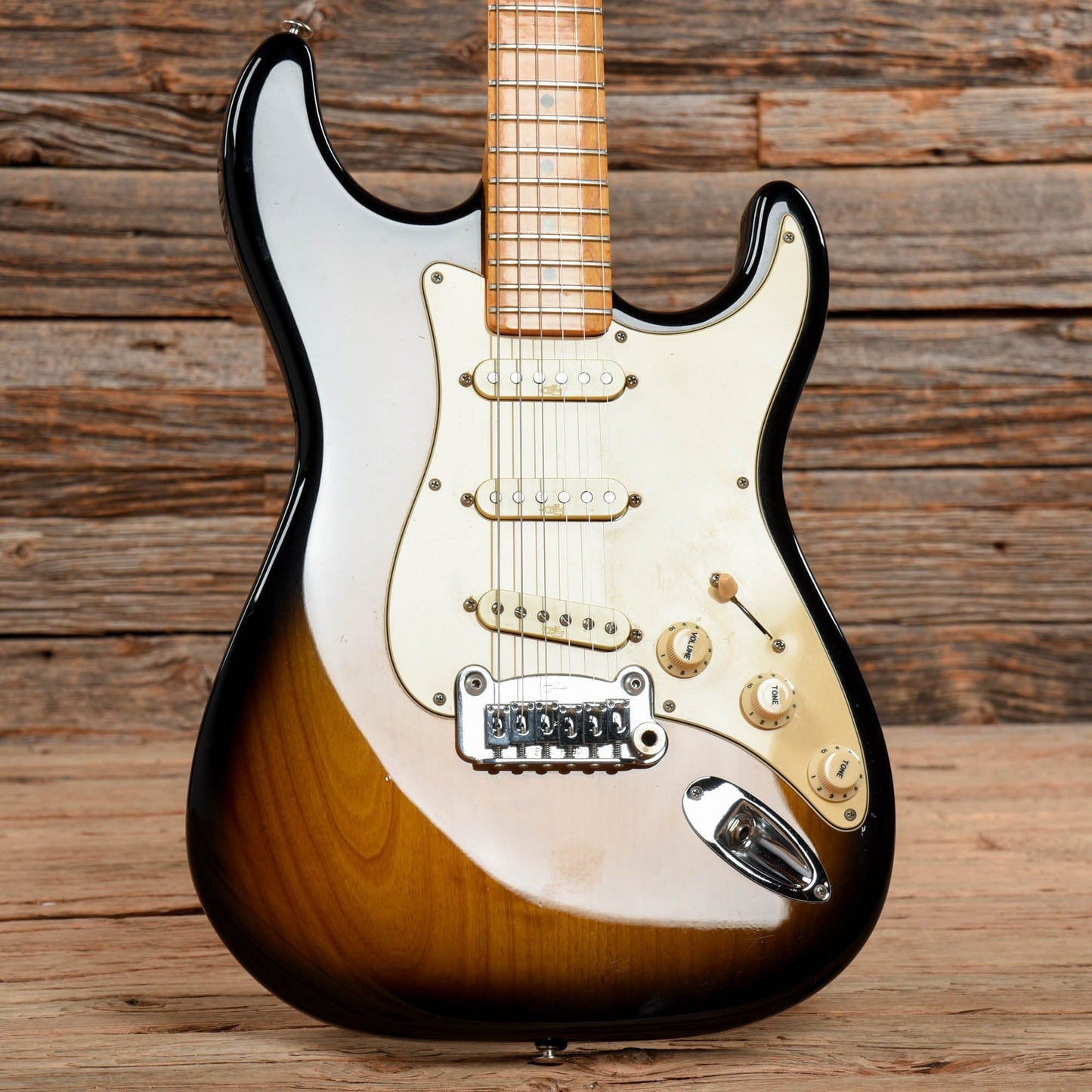 G&L USA Legacy Sunburst Electric Guitars / Solid Body