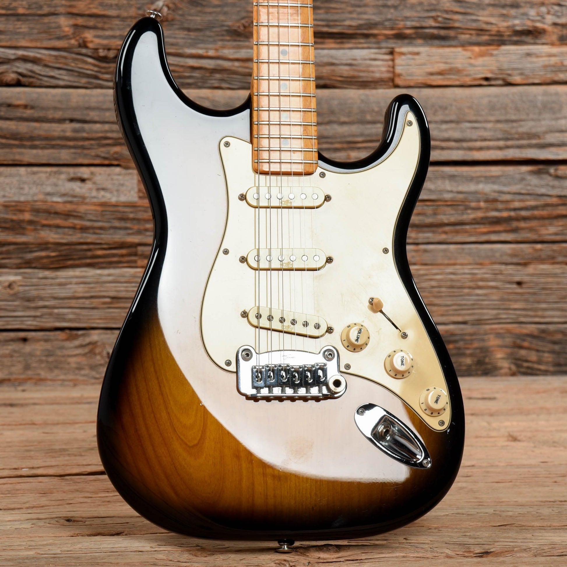 G&L USA Legacy Sunburst Electric Guitars / Solid Body