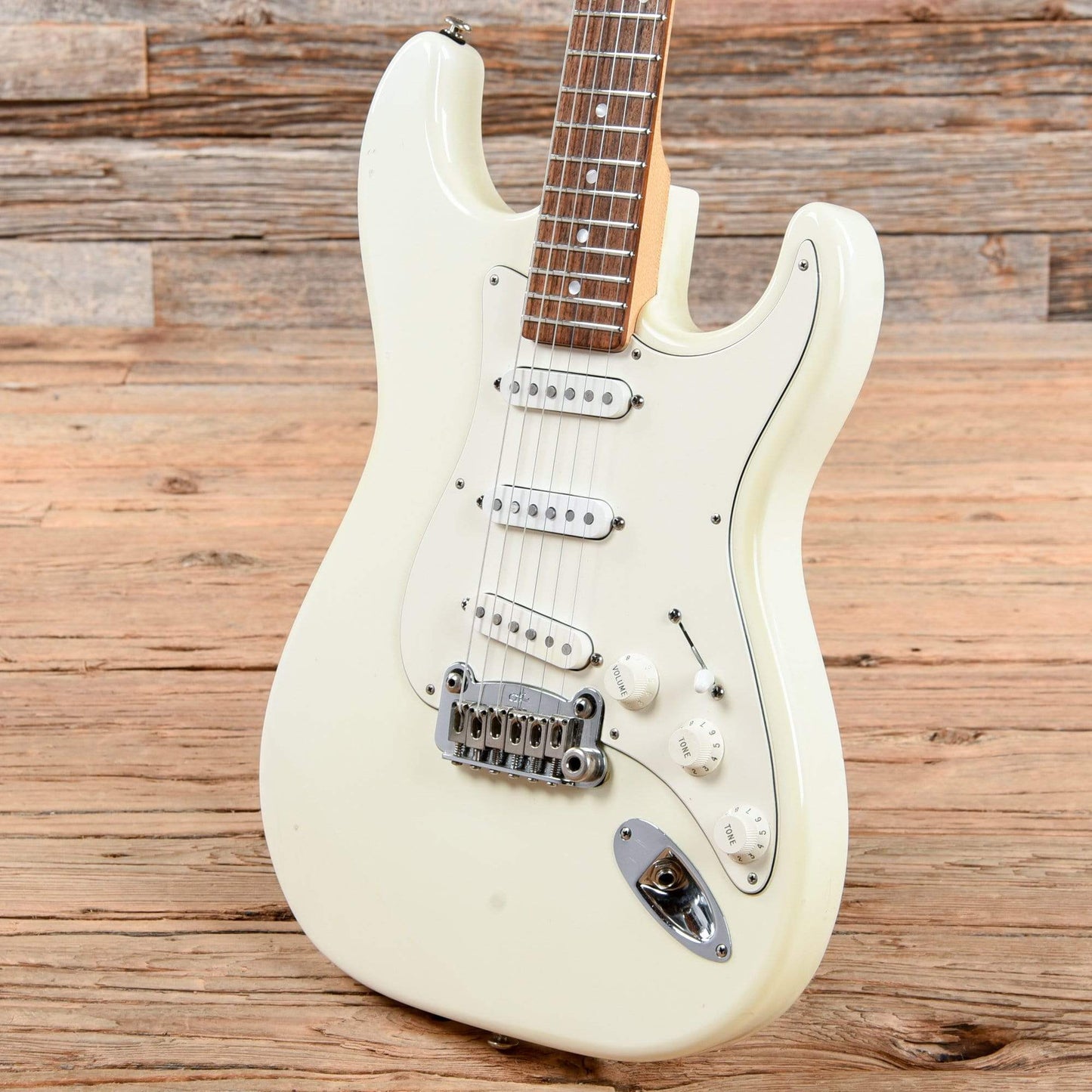 G&L USA Legacy White 1997 Electric Guitars / Solid Body