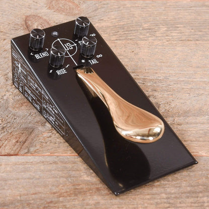 Gamechanger Audio Pedal Plus Sustain Pedal Effects and Pedals / Compression and Sustain