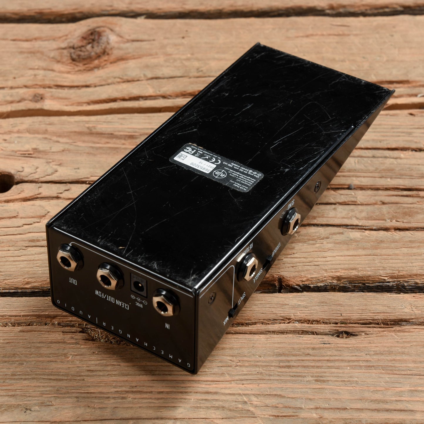 Gamechanger Audio Plus Sustain Pedal Effects and Pedals / Noise Generators