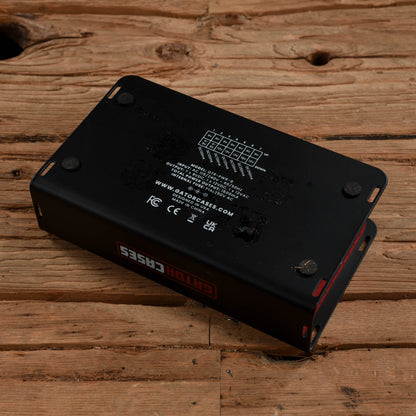 Gator GTR-PWR-8 Power Supply With 8 Isolated Outputs Effects and Pedals / Pedalboards and Power Supplies