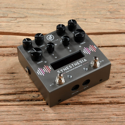 GFI System Synesthesia Dual Channel Modulation Effects and Pedals / Multi-Effect Unit