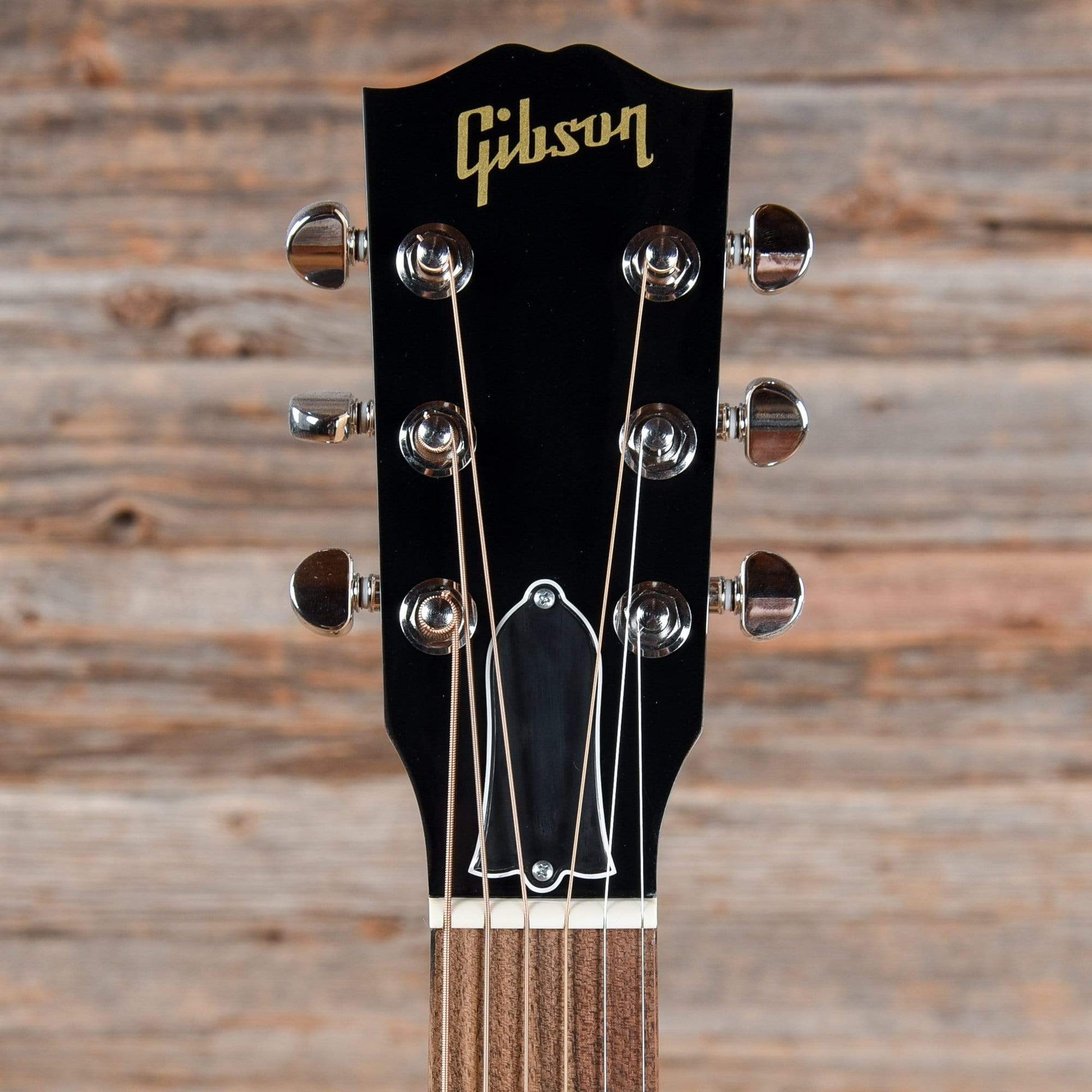 Gibson Montana J-15 Antique Natural w/Hardshell Case Acoustic Guitars / Built-in Electronics,Acoustic Guitars / Dreadnought